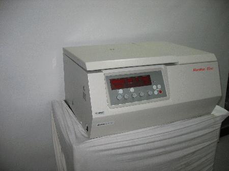 Operating Room  Fisher Scientific Marathon 22KBR Centrifuge