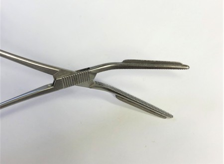 Debriding Forceps