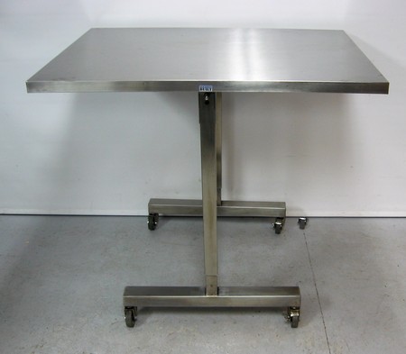 Blickman 7896SS-O Adjustable Height Instrument Table