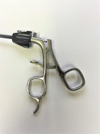 Snowden-Pencer, 90-3018, Laparoscopic Gator-Toothed Grasper