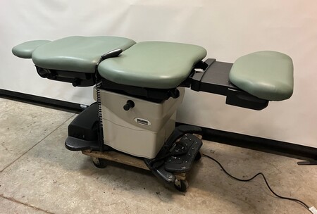 Midmark 630-010 Procedure Chair