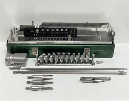 Synthes Intramedullary Reamer Case