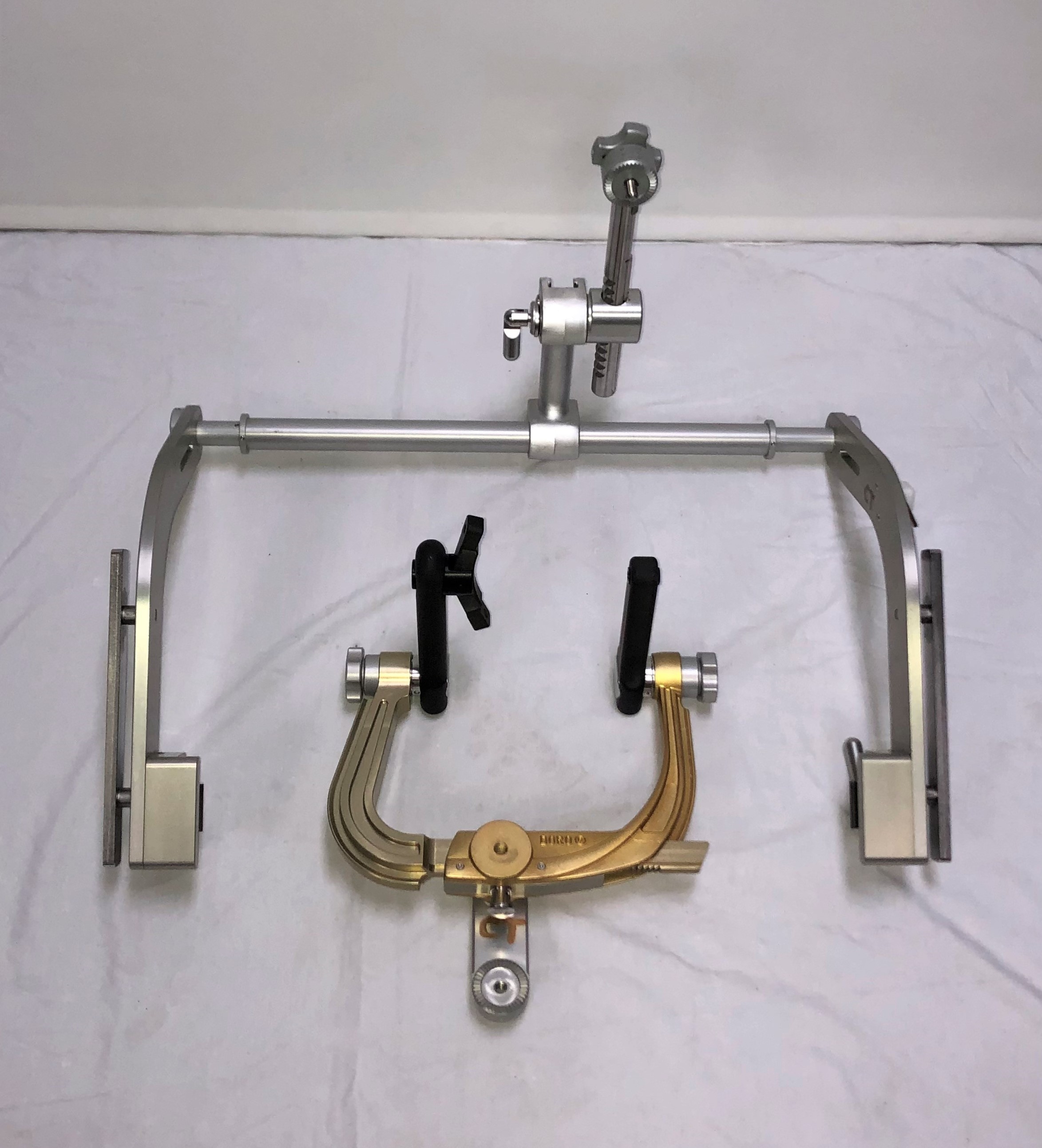 Doro CereTom Intra-Operative Cranial Stabilization System