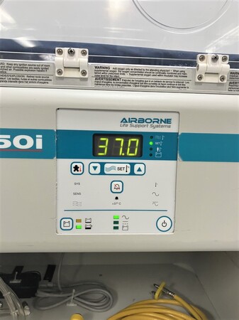 Airborne 750i Neonatal Incubator