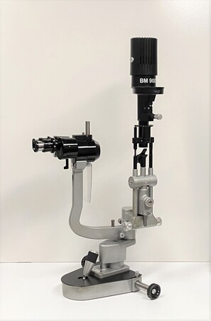 Haag Streit BM 900 Slit Lamp