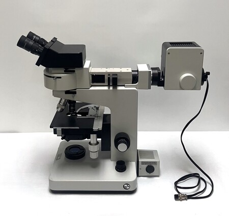 Leitz Dialux 22EB Microscope