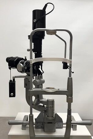 Haag-Streit Bern BQ 900 Slit Lamp