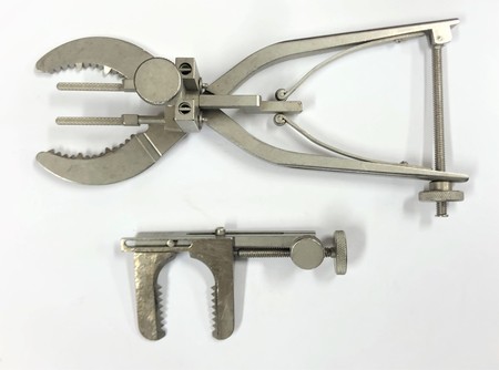 Surgical Instruments Clamps J&J, 2-6763-01, 86-9187, Set of 2 Clamps