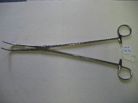 Surgical Instruments Forceps Mixter Thoracic Clamp Forceps 12