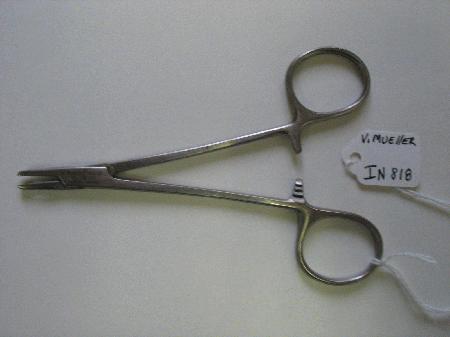 Surgical Instruments Needle Holders Collier Needle Holder, Fenestrated Jaw